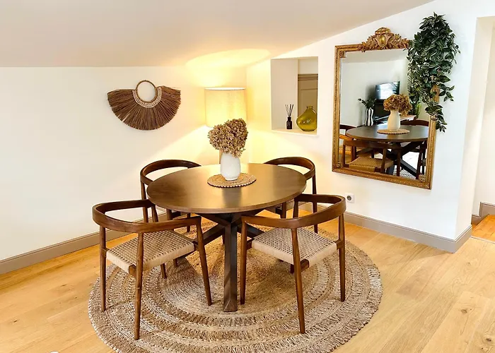 Appartement élégant 2 Pièces 50m2 Au Coeur Du Vieil Antibes