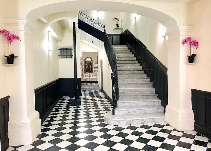 élégant 2 Pièces 50m2 Au Coeur Du Vieil Appartement
