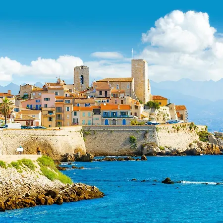 Magnifique 2 Pieces 45m2 Au Coeur Du Vieil * Antibes